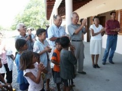 楽しい雰囲気の贈呈式